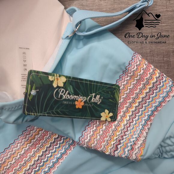 Blooming Jelly V Neck Embroidered Ruched One Piece Swimsuit Size M - Picture 4 of 7